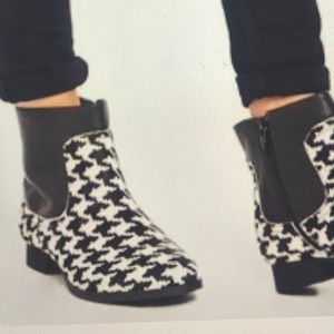 Shellys London Houndstooth Ankle Booties